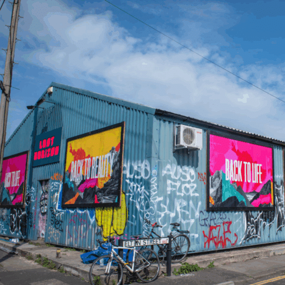 Photograph of the Lost Horizon venue.